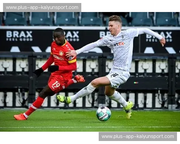 绿茵场上的经典对决：门兴格拉德巴赫与尤文图斯，一场超越胜负的足球盛宴